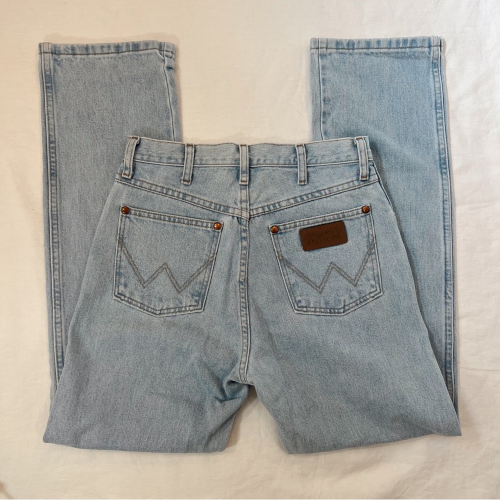Vintage Wrangler Light Wash Straight Leg High Rise Jeans - Picture 8 of 8